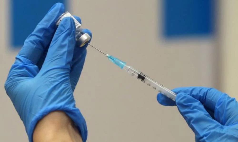 Συνεχίζονται οι καταγγελίες κατά του σκευάσματος της Astrazeneca